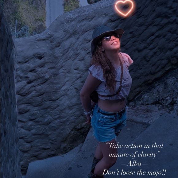 Meet your Posher, Alba - Picture 2 of 2